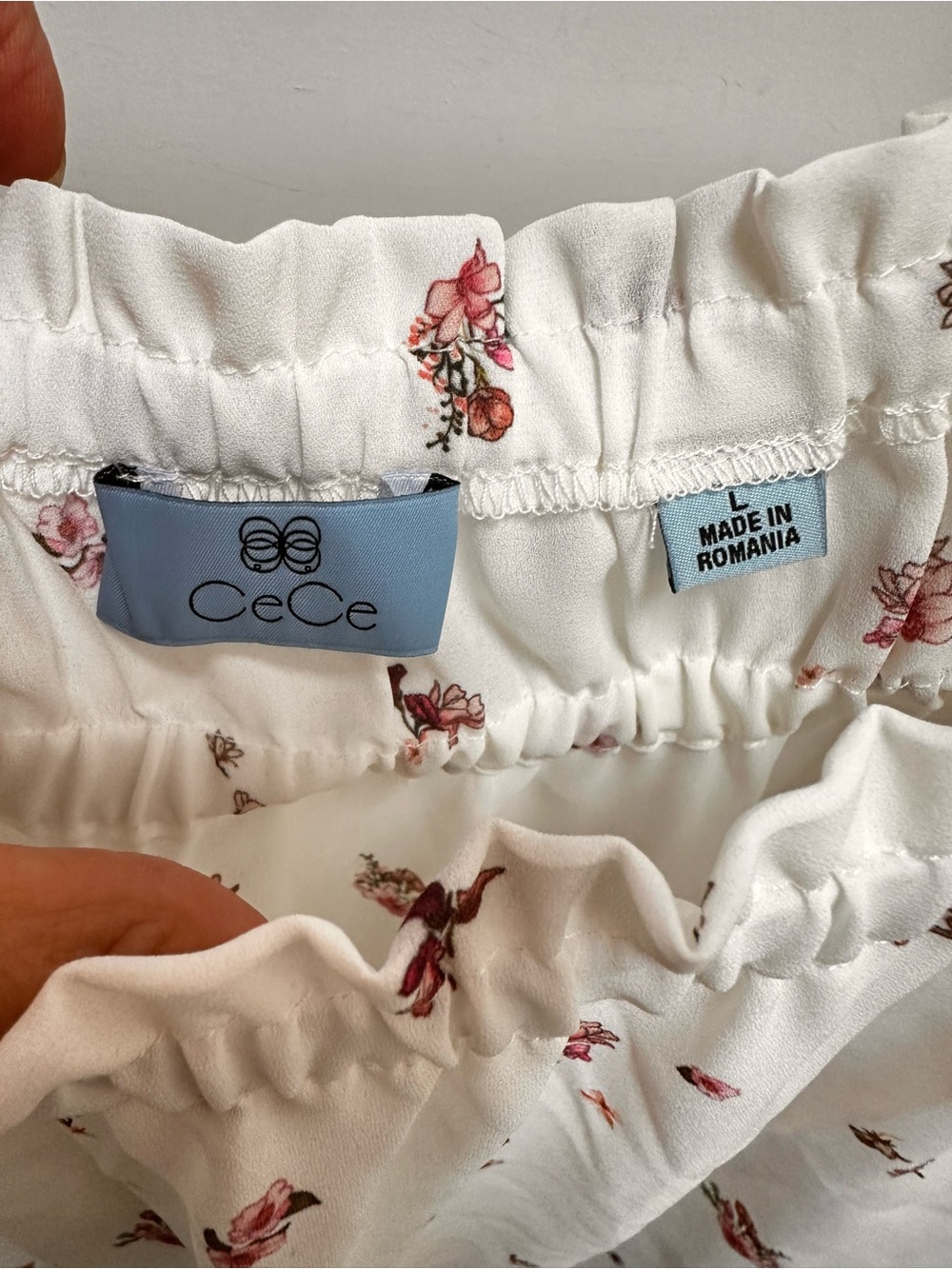 CeCe Cream Floral Square-Neck Puff Sleeve Blouse - Picture 3 of 7